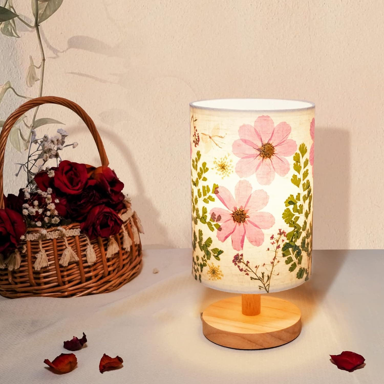 Floresita dried flowers table lamp three color temperatures detail